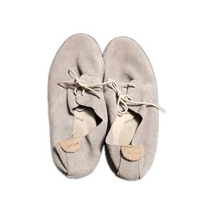 Size 9 Womans Shoe - Sanuk Leather Shoes Tan